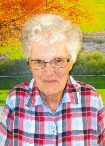 Medium esther gilliss