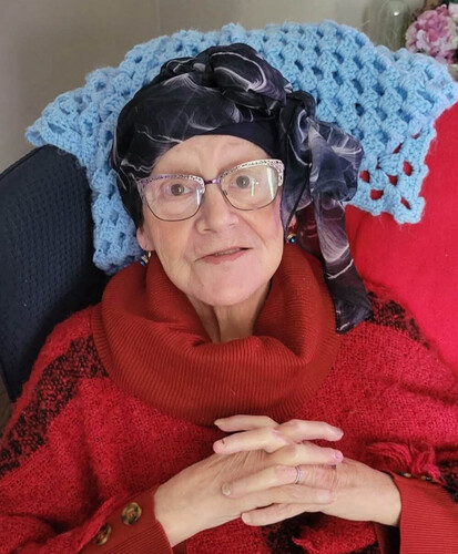 Medium margaret gravestock