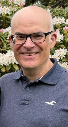 Medium phillip pitre